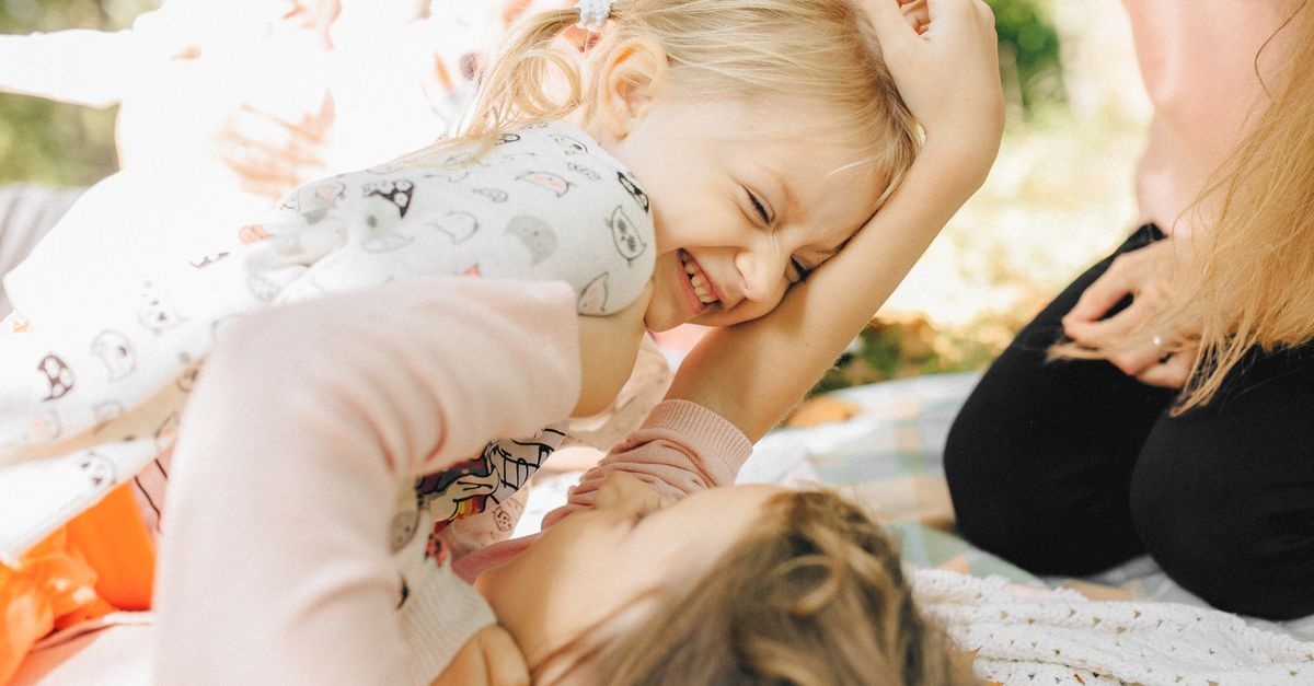 Elogi che Crescono: Come Lodare i Bambini nel Modo Giusto per Rafforzare Fiducia e Motivazione