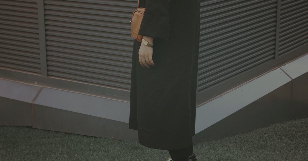 Eleganza senza tempo: come abbinare il cappotto nero per outfit impeccabili