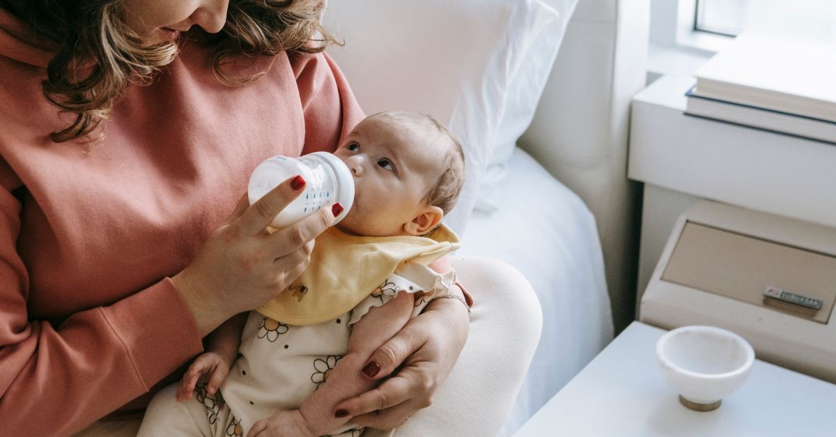 Guida pratica per scegliere il biberon perfetto per il tuo neonato: materiali, tettarelle e consigli utili