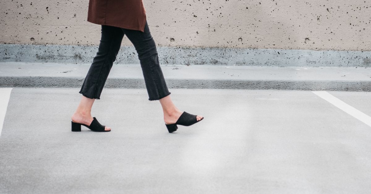 Ciabatte chic: come creare outfit eleganti e sorprendenti per ogni occasione